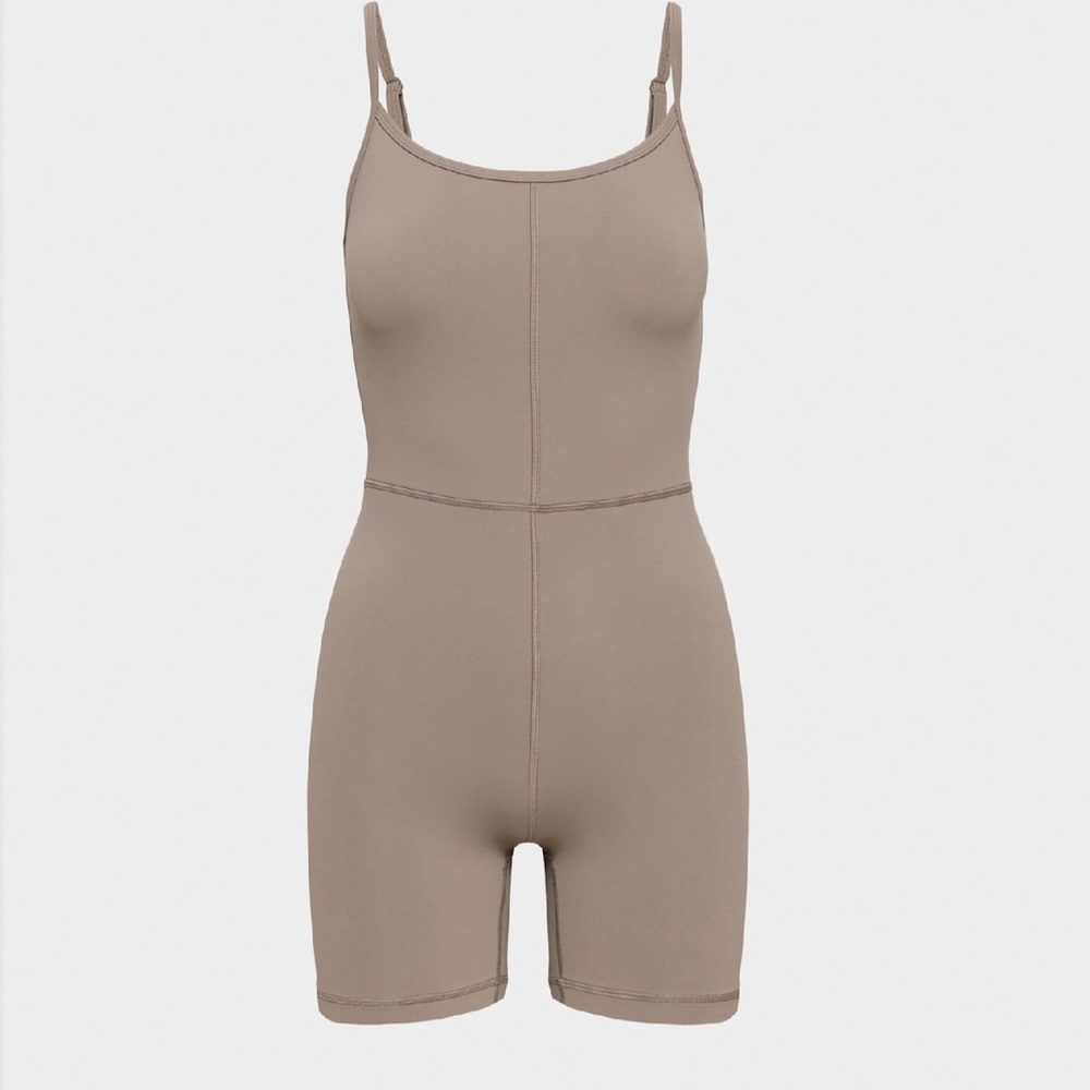 Aritzia 5” Romper